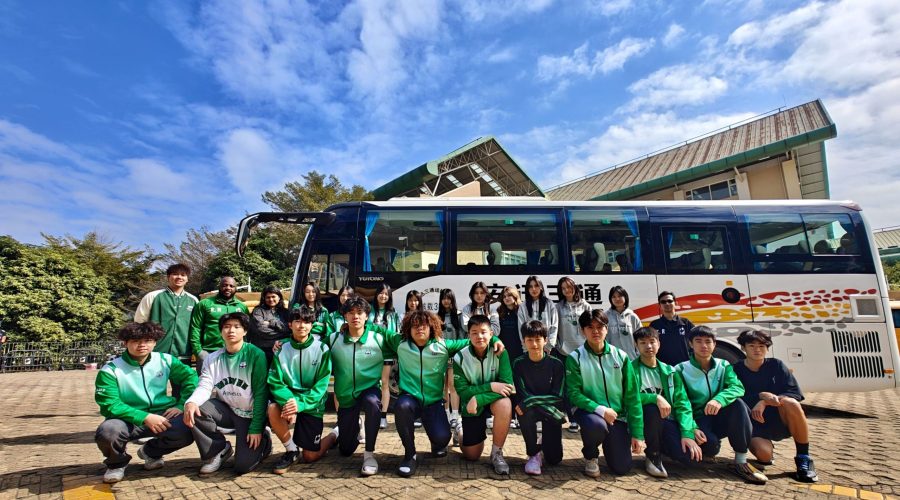 HS Basketball Teams Off to Hong Kong for ACAMIS