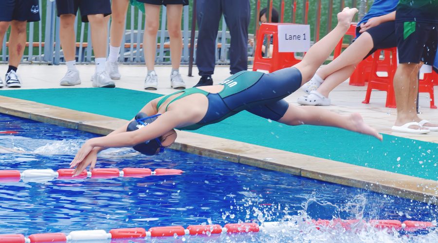 UISG Team Shines in Friendly Swim Meet | 碧波逐浪展风采