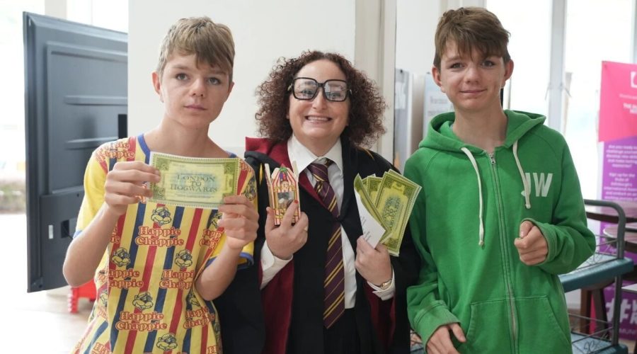 Table Read Week: Voices & Community | 《哈利·波特》剧本朗读周开启