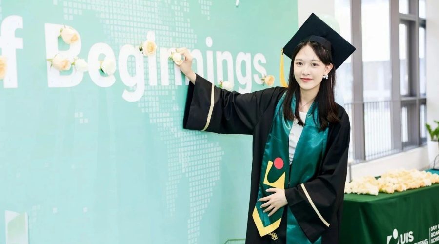 2025 UISZ DSE 毕业生分享 – Janet He｜2025 UISZ DSE Graduate Sharing Series – Janet He