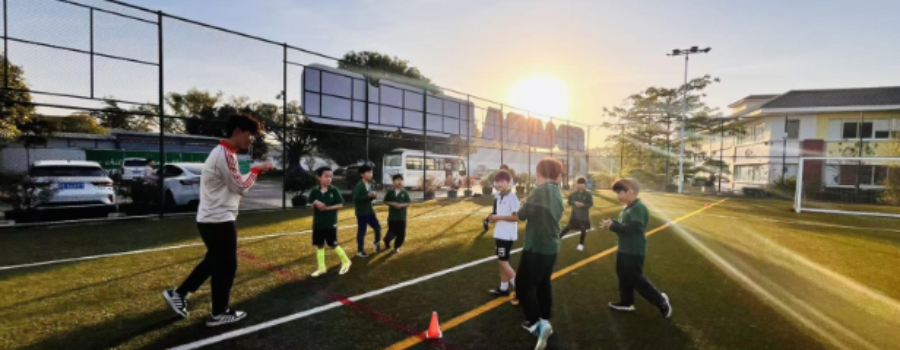 UISZ The Week Ahead | 下周展望 (08 – 12 December 2025)