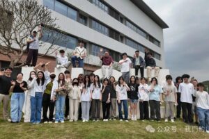 UISZ D12学子赴港迎战2026 HKDSE！